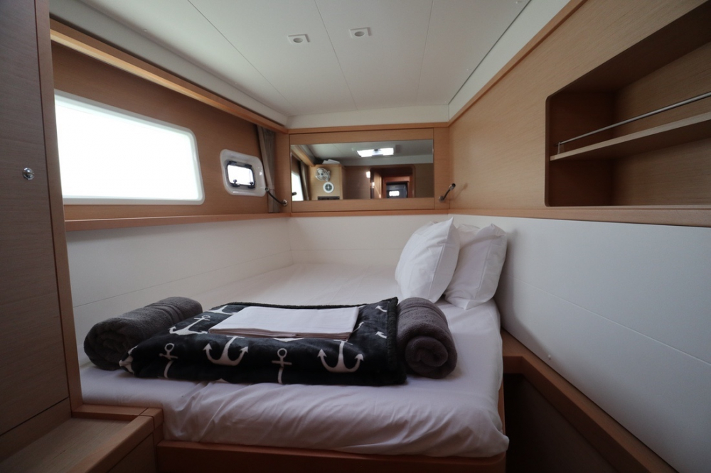 Charter Yacht Galaxy