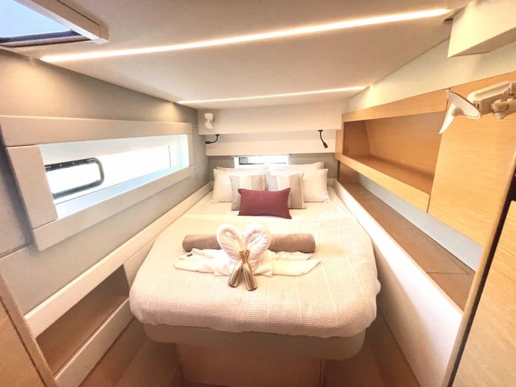 PAPILLON Nautitech 46 Fly - cabin 1 wide shot PAPILLON Nautitech 46 Fly - cabin 1 wide shot