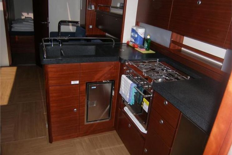 Charter Yacht Hanse 540 - 3 Cabins - Trogir