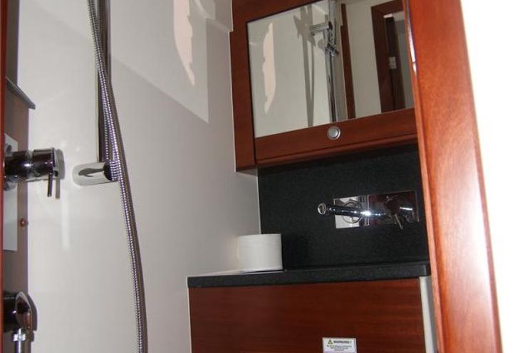 Charter Yacht Hanse 540 - 3 Cabins - Trogir