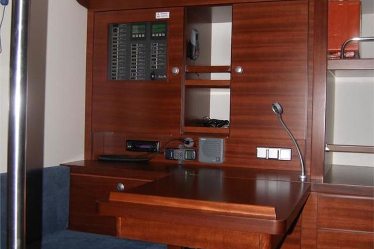 Charter Yacht Hanse 540 - 3 Cabins - Trogir