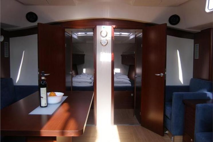 Charter Yacht Hanse 540 - 3 Cabins - Trogir
