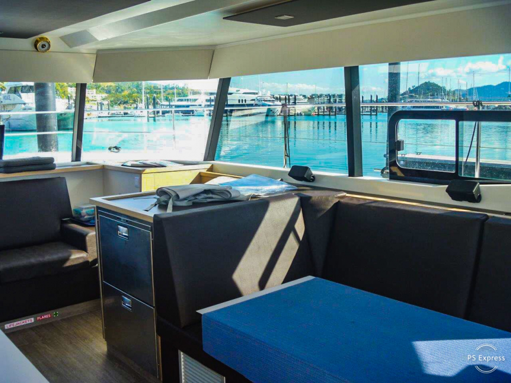 Charter Yacht HAUMEA - Fontaine Pajot MY37 - 3 Cabins - Florida and the Bahamas