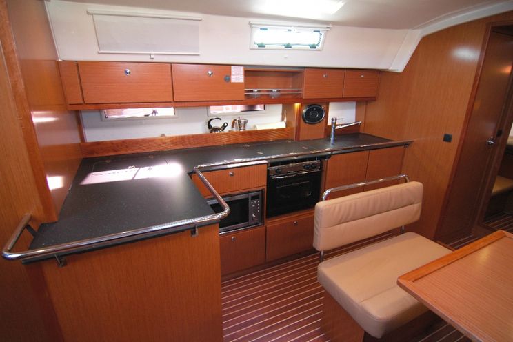 Charter Yacht Hydra