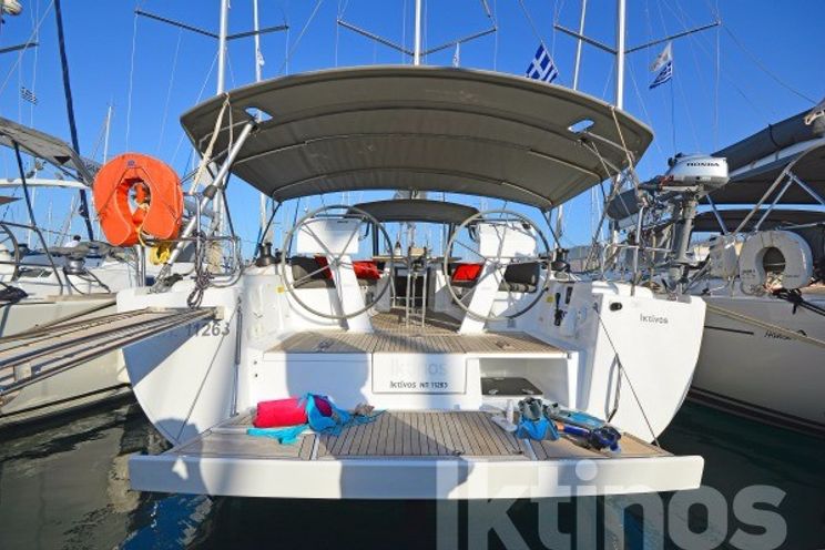 Charter Yacht IKTINOS