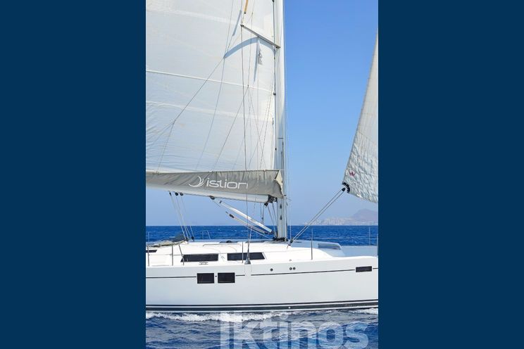 Charter Yacht IKTINOS