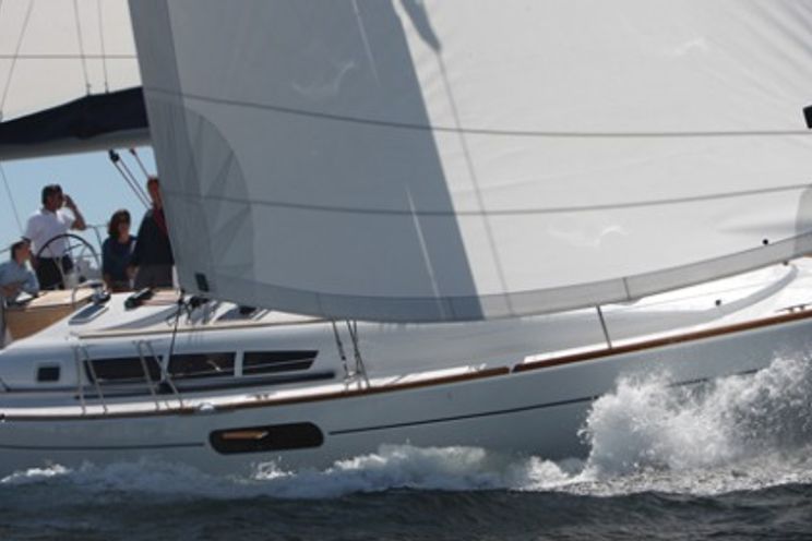 Charter Yacht Lullaby