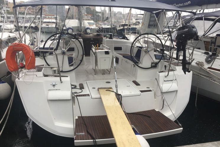 Charter Yacht PARTENOPE