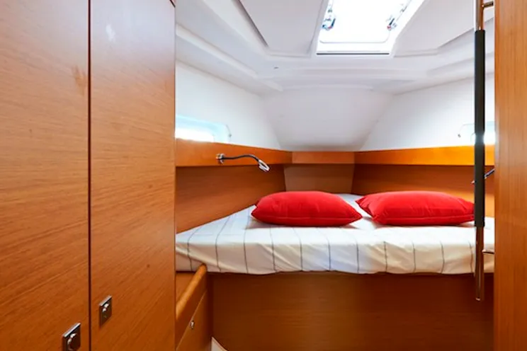 Charter Yacht Jeanneau Sun Odyssey 41DS - 2 Cabins - 2016 - Annapolis - Chesapeake Bay