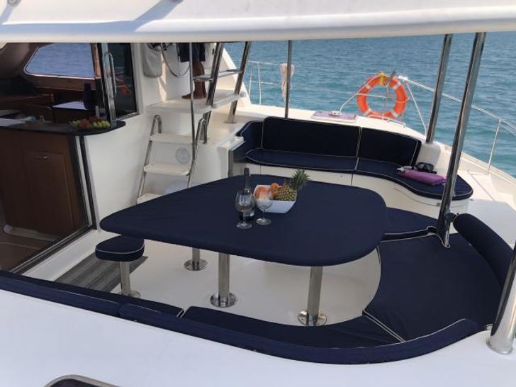 Aft outdoor lounge Aft outdoor lounge