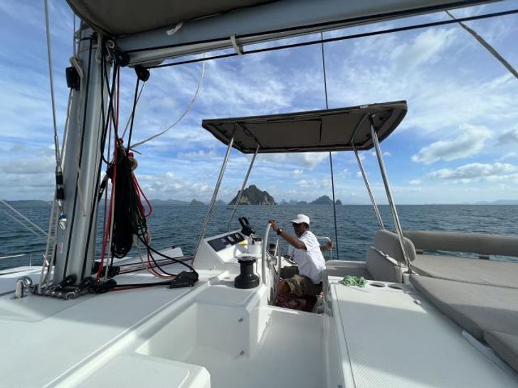 Flybridge cockpit Flybridge cockpit