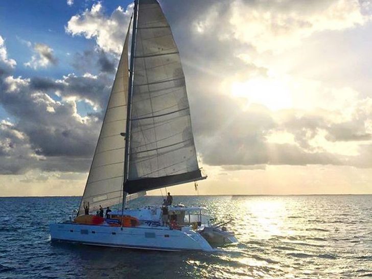 ISLAND GIRL Lagoon 44 ISLAND GIRL Lagoon 44