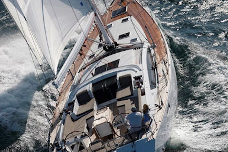 Charter Yacht Jazz Me Blue