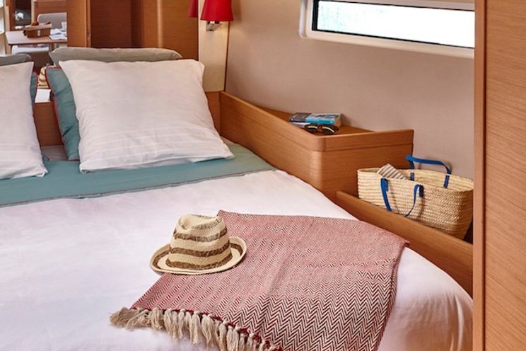 Charter Yacht SUMMER SALT