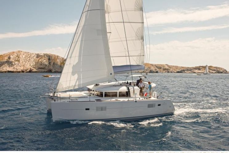 Charter Yacht LAGOON 400 S2 -3 CABINS -THAILAND