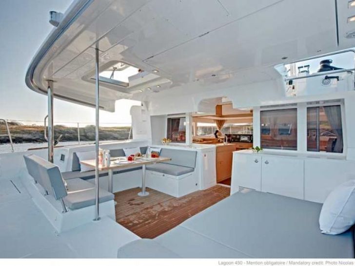 Rear lounge Rear lounge