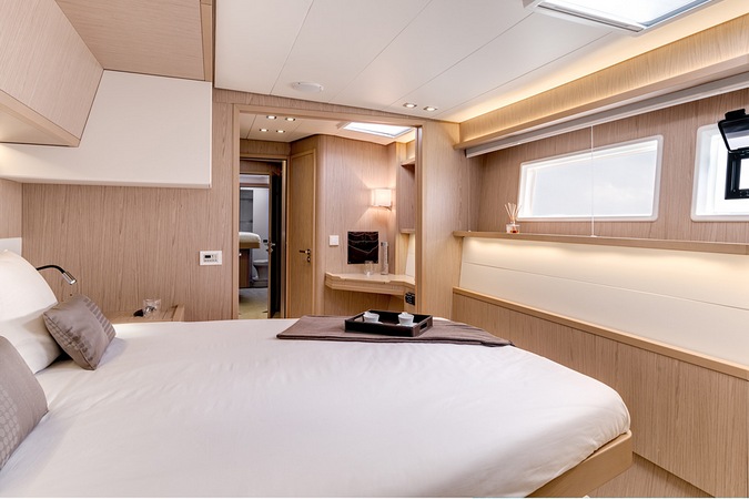 Charter Yacht LAGOON 52 -(4 Double + 1 Twin Bunk + 2 Single Forepeak Cabins)- 2020 - Split - Hvar - Dubrovnik