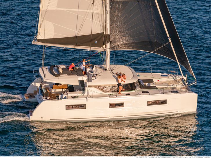 Lagoon 46 - Starboard