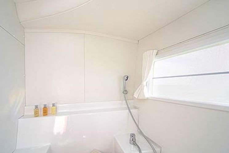 Charter Yacht BELLEVUE