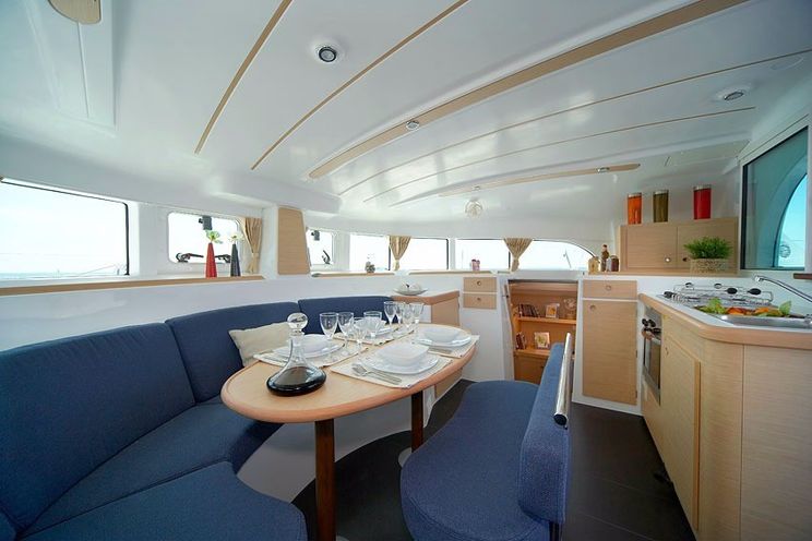 Charter Yacht BELLEVUE