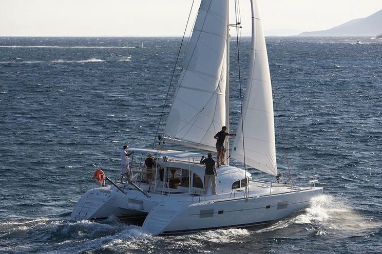 Charter Yacht BELLEVUE