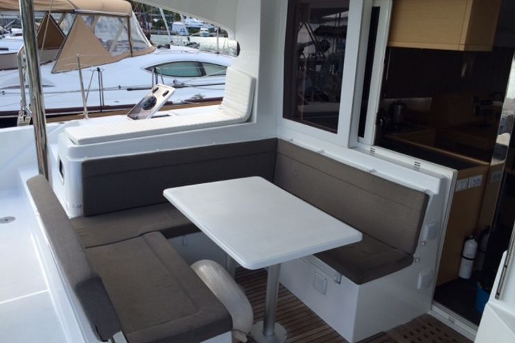 Charter Yacht Lagoon 39 -4 + 2 Cabins - BVI