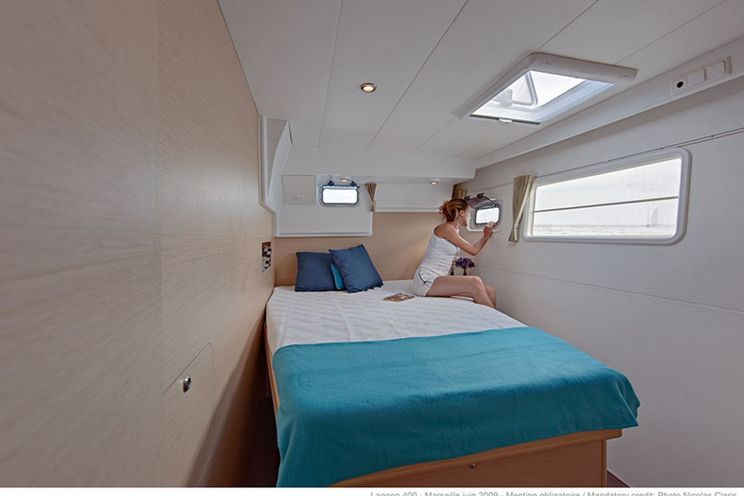 Charter Yacht Lagoon 400 - 3 Cabins - Tortola