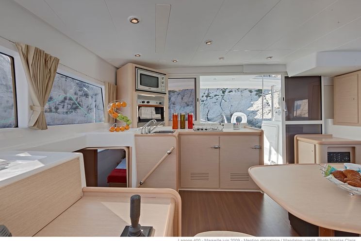 Charter Yacht Lagoon 400 - 3 Cabins - Tortola
