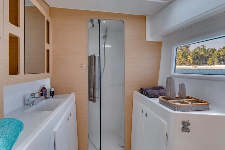 Charter Yacht Lagoon 42 - 4 + 2 cabins(4 double 2 single)- 2019 - Lefkas