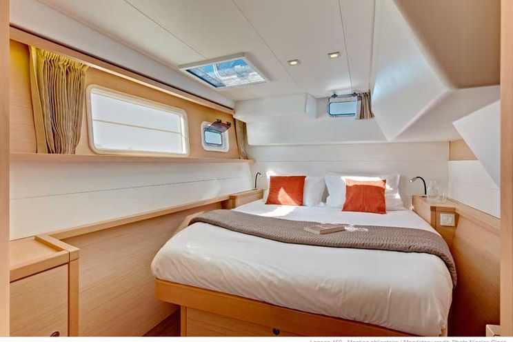 Charter Yacht CATCH THE CAT