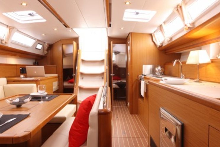 Charter Yacht Lullaby