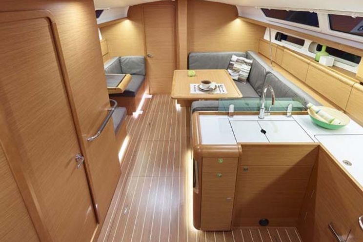 Charter Yacht Mahalo Ohana