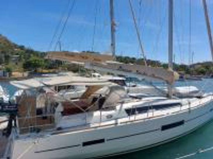 LAGAN Dufour 520 GL - main profile LAGAN Dufour 520 GL - main profile