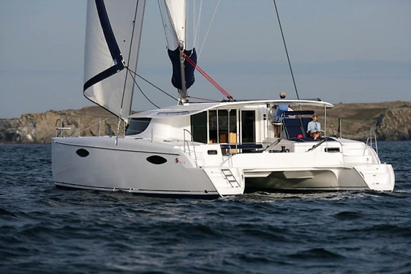 Charter Yacht Fountaine Pajot Orana 44