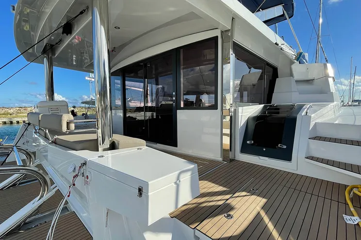Charter Yacht Bali 5.4 - 2022 - 6 + 2 Cabins - Salerno - Procida - Amalfi Coast