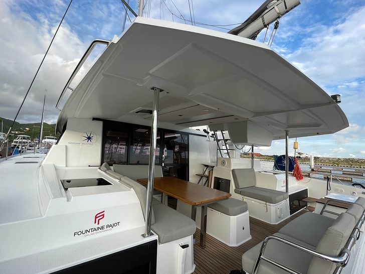 Nauti Mollie Fountaine Pajot Astrea 42 - outdoor dining area Nauti Mollie Fountaine Pajot Astrea 42 - outdoor dining area