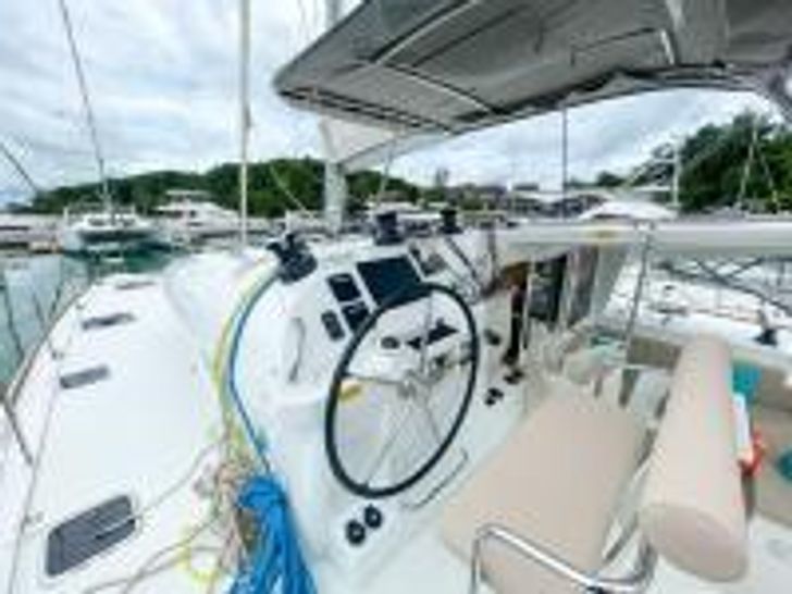 EOS - Helm position EOS - Helm position