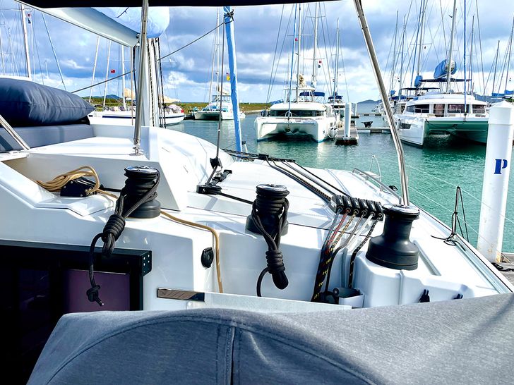 SPINDRIFT Fountaine Pajot Elba 45 - view from helm SPINDRIFT Fountaine Pajot Elba 45 - view from helm