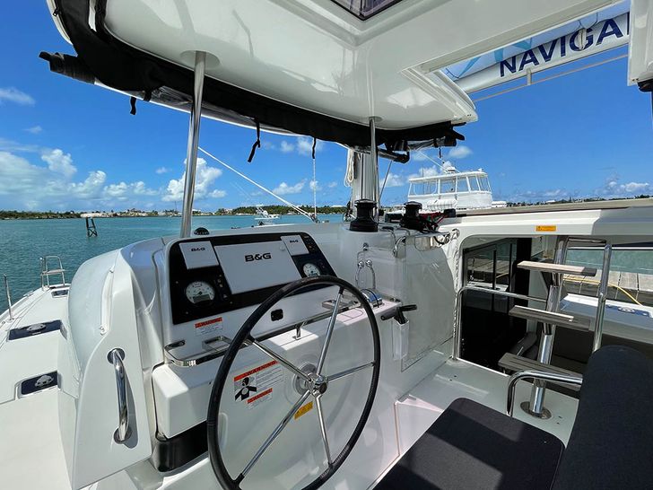 C'EST BON Lagoon 42 - flybridge C'EST BON Lagoon 42 - flybridge