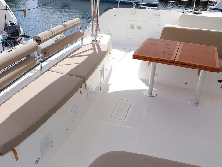 SV SAILMATES Lagoon 46- rear deck SV SAILMATES Lagoon 46- rear deck