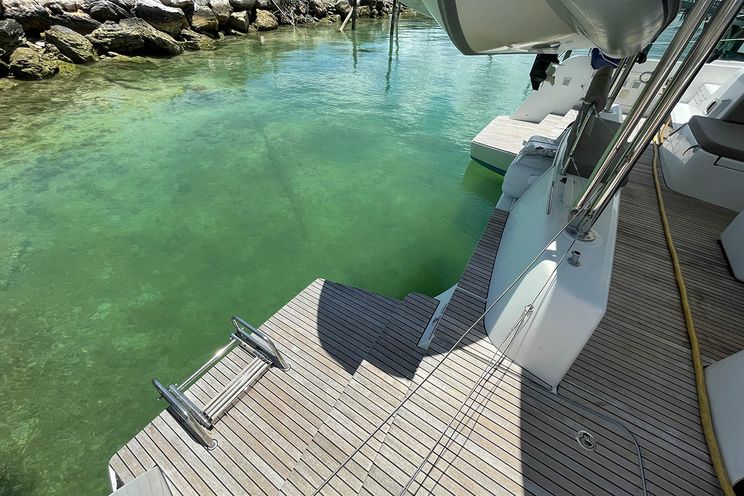 Charter Yacht C'EST BON - Lagoon 42 - 4 cabin - Marsh Harbor - Abacos - Bahamas - Caribbean