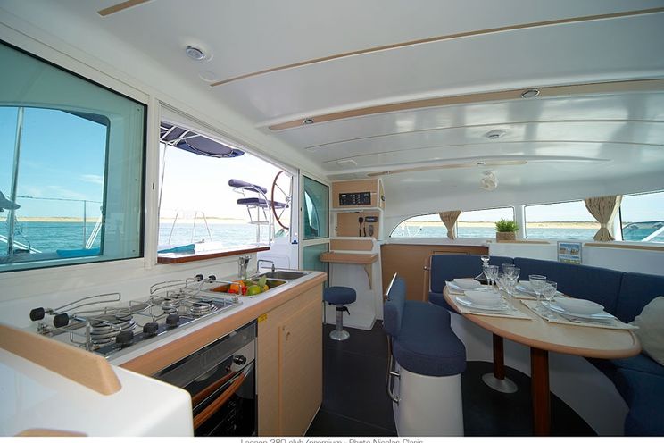 Charter Yacht Lagoon 380 - 4 Cabins -(4+2)Corfu -Lefkas - Athens