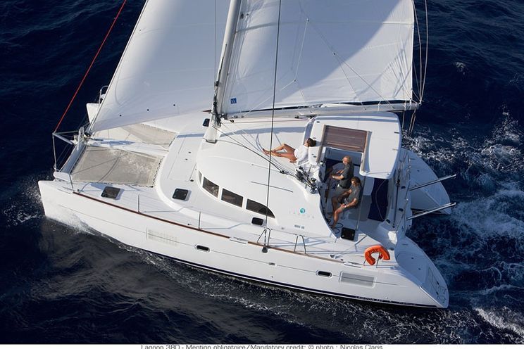 Charter Yacht Lagoon 380 - 4 Cabins -(4+2)Corfu -Lefkas - Athens