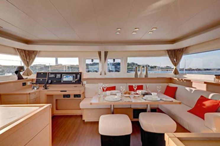 Charter Yacht OCEAN SUN