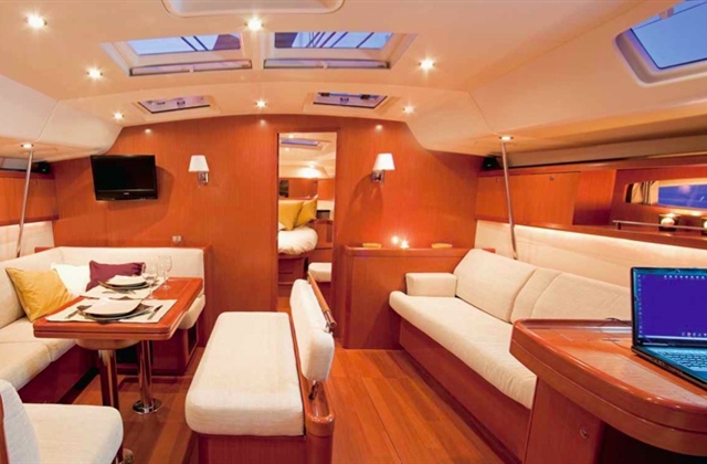 Charter Yacht Oceanis 50 - 5 Cabins - Trogir