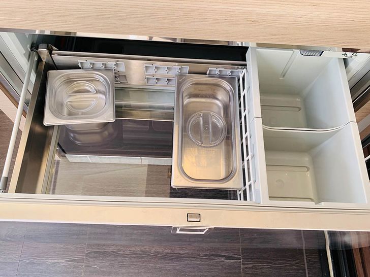 SPINDRIFT Fountaine Pajot Elba 45 - fridge freezer SPINDRIFT Fountaine Pajot Elba 45 - fridge freezer