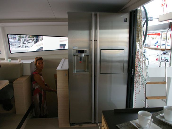 Full size fridge Full size fridge