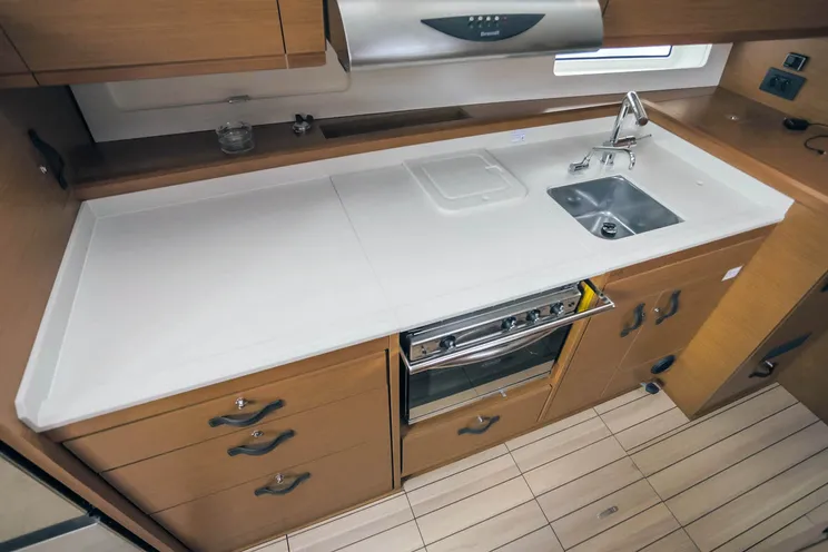 Charter Yacht Miss C - Jeanneau 54 - 4 cabins - Palma de Mallorca - Balearic islands - Spain