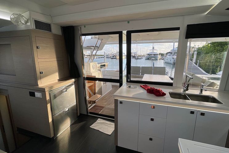 Charter Yacht NAUTI MOLLIE - Fountaine Pajot Astrea 42 - 4 Cabins - Tortola - BVI
