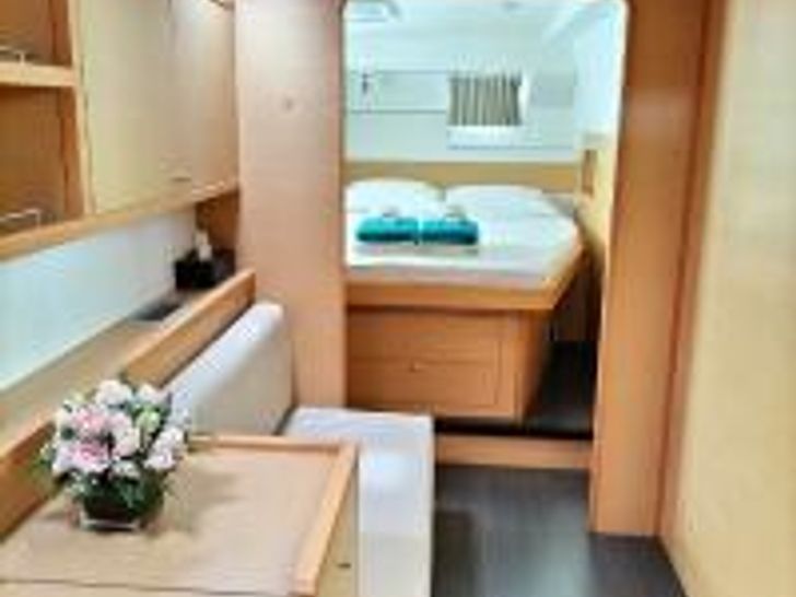 EOS - Guest cabin EOS - Guest cabin